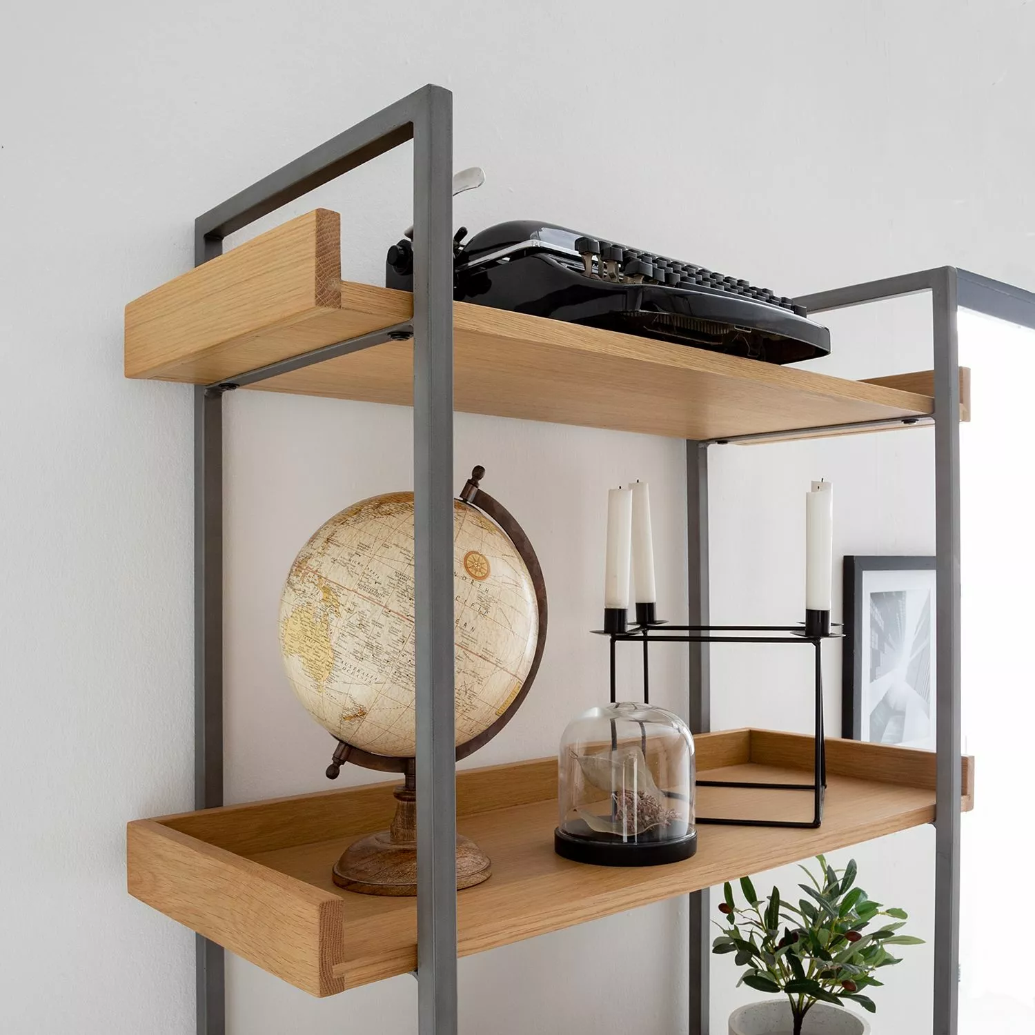 Ars manufacti Bücherregal Dharai I - Echtholzfurnier / Metall - Eiche / Silber 13 Ars manufacti Bücherregal Dharai I - Echtholzfurnier / Metall - Eiche / Silber – Bild 11