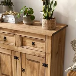 Maison Belfort Sideboard Finca Rustica - Kiefer massiv - Kiefer Natur -Buromobel Verkaufe 1000178001 210504 11213900002 MOOD DETAILS P000000001000178001 mood