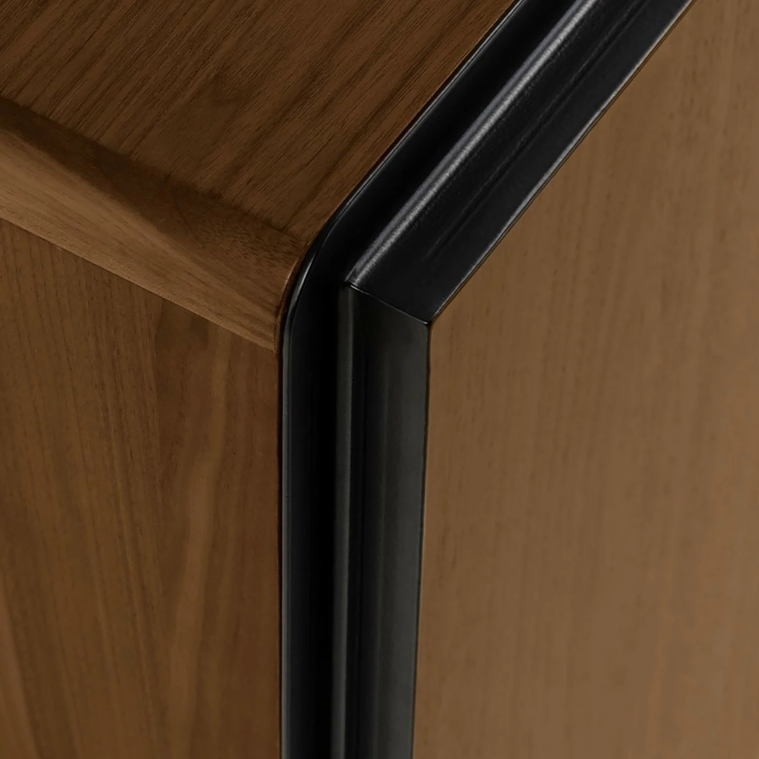 Red Living Sideboard Juuka - Echtholzfurnier - Walnuss / Schwarz 9 Red Living Sideboard Juuka - Echtholzfurnier - Walnuss / Schwarz – Bild 7