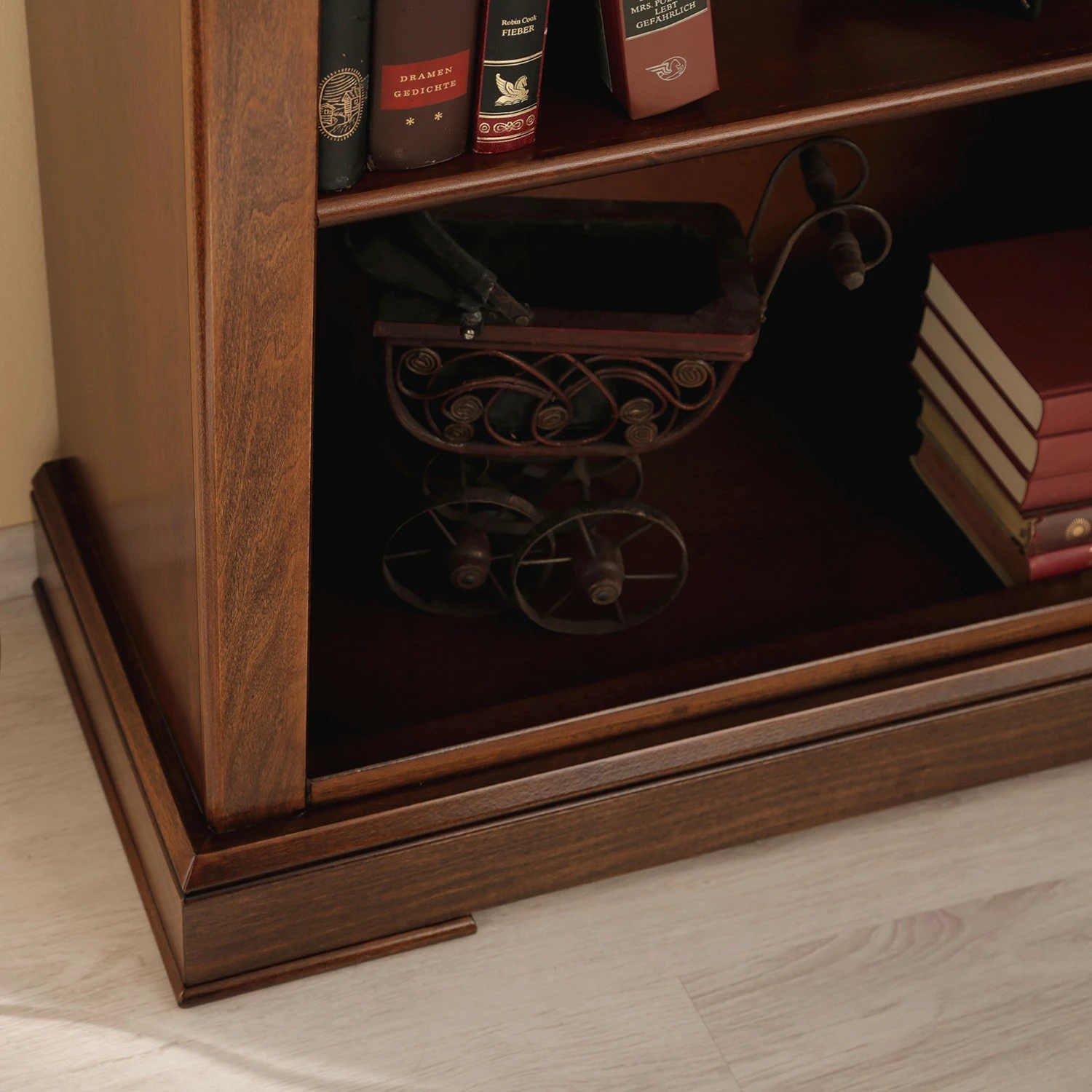 Ridgevalley Regal Brieux I - Echtholzfurnier - Tulpenbaum Antik 12 Ridgevalley Regal Brieux I - Echtholzfurnier - Tulpenbaum Antik – Bild 10