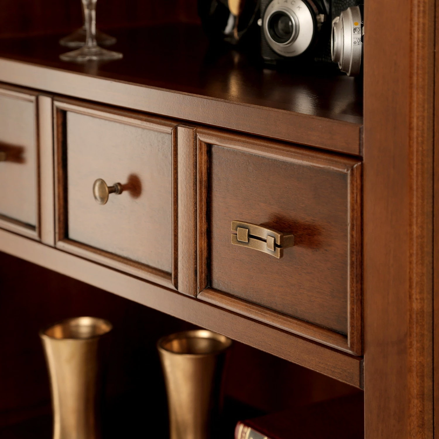 Ridgevalley Regal Brieux II - Echtholzfurnier - Tulpenbaum Antik 9 Ridgevalley Regal Brieux II - Echtholzfurnier - Tulpenbaum Antik – Bild 7