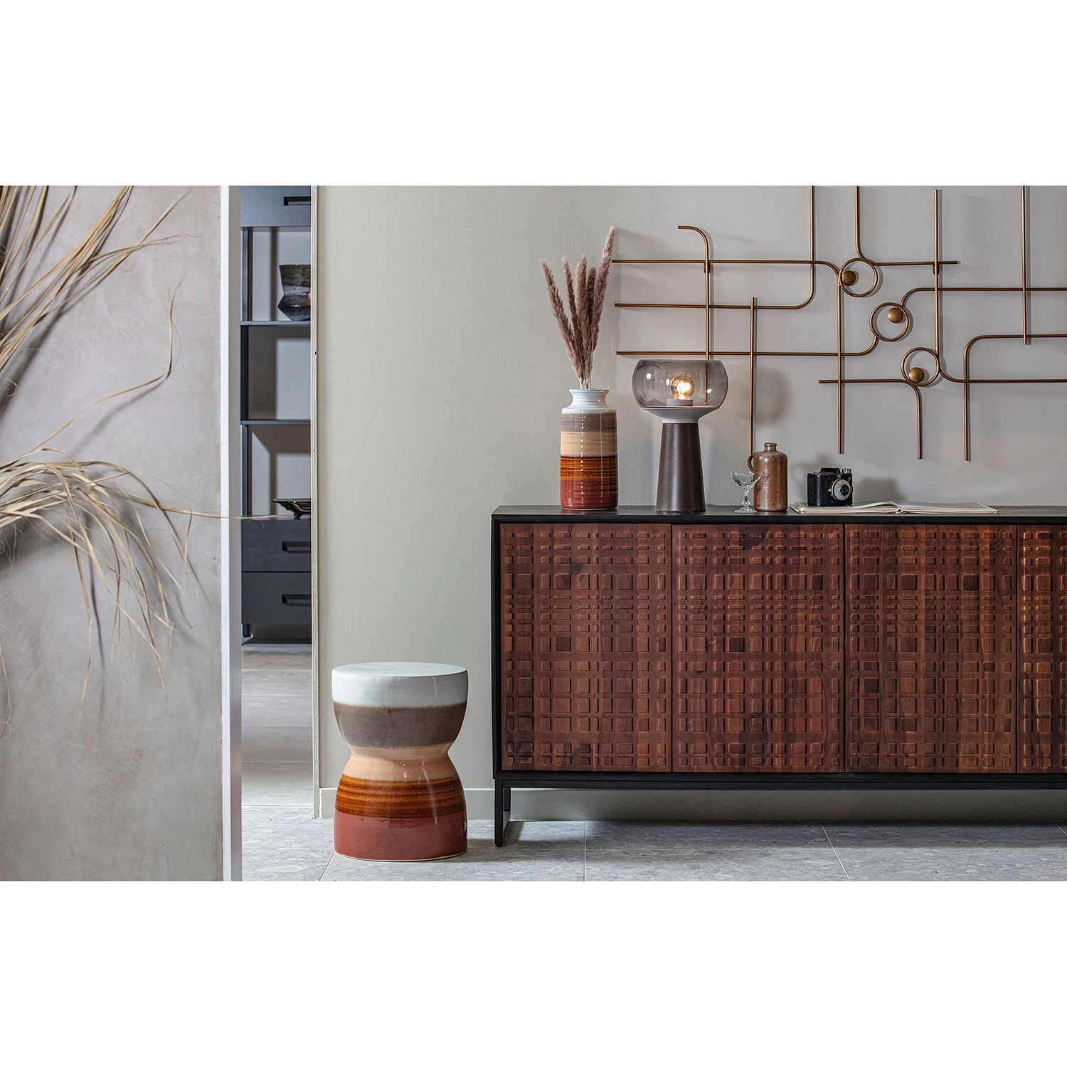 Red Living Sideboard Dynk - Sheesham massiv - Sheesham / Schwarz 8 Red Living Sideboard Dynk - Sheesham massiv - Sheesham / Schwarz – Bild 6