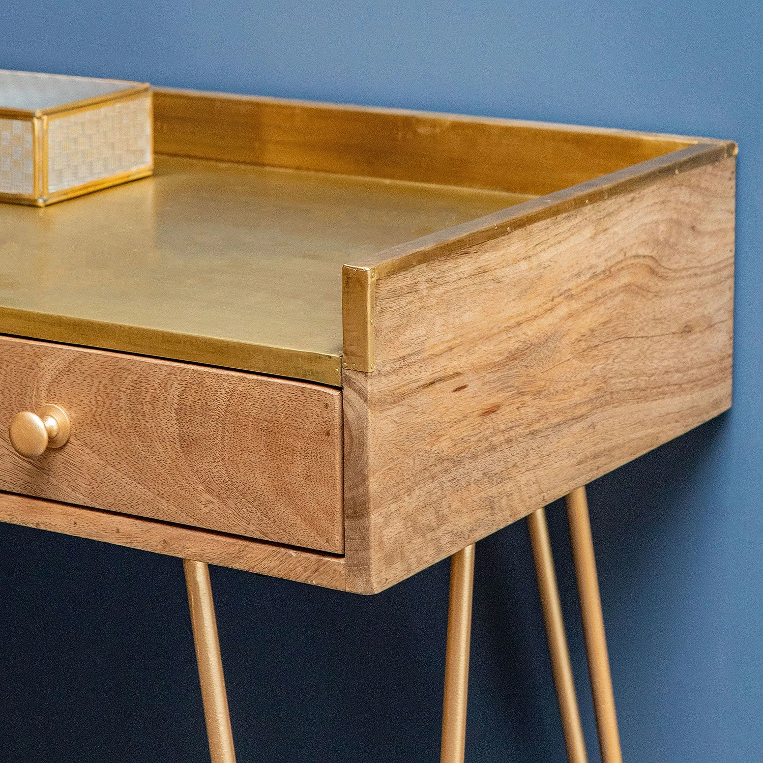 Schreibtisch Lennard I - Mango massiv / Eisen - Mango / Messing 10 Schreibtisch Lennard I - Mango massiv / Eisen - Mango / Messing – Bild 8